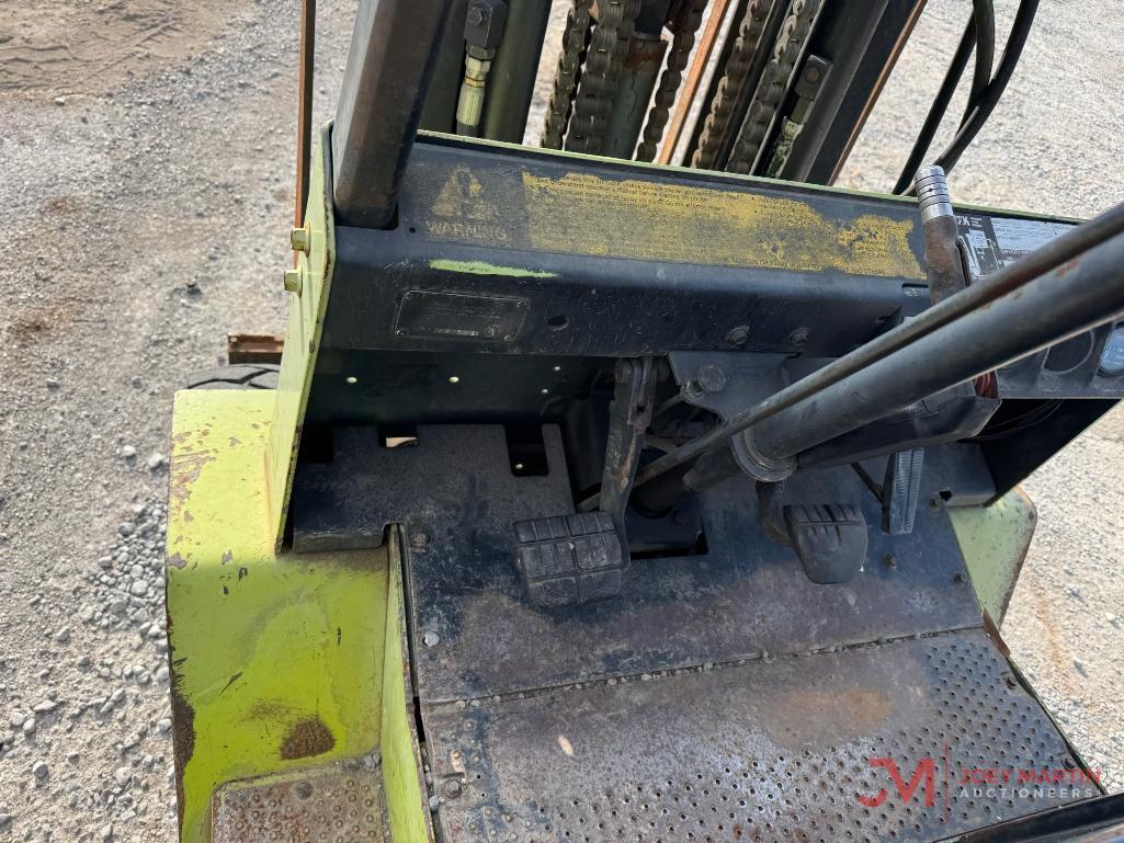 CLARK GPS25MC STRAIGHT MAST FORKLIFT