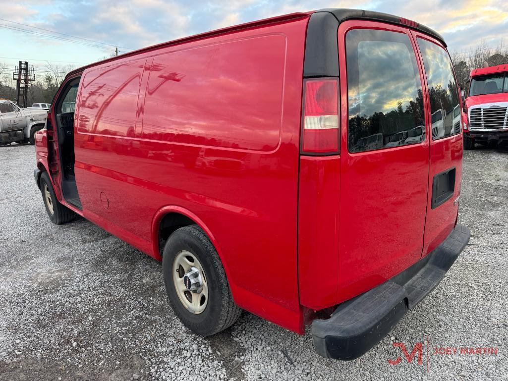 2010 GMC VAN