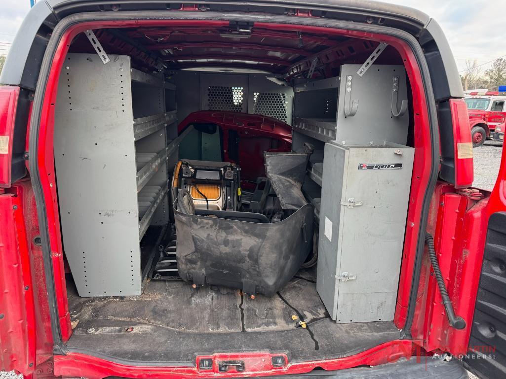 2010 GMC VAN