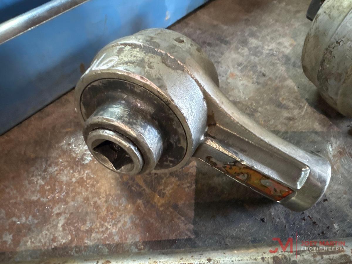 1" X 1-1/2" MULTIPLIER & 3/4" X 1" MULTIPLIER W/ HANDLE