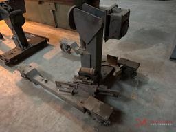 ROLLING ENGINE STAND