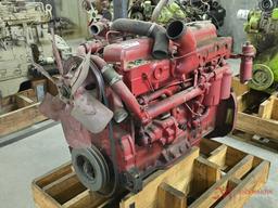 INTERNATIONAL HARVESTER INLINE 6 CYLINDER DIESEL ENGINE
