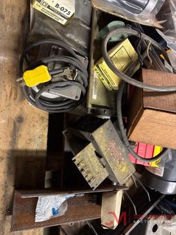 CONTENTS OF PALLET EQUIPMENT PARTS