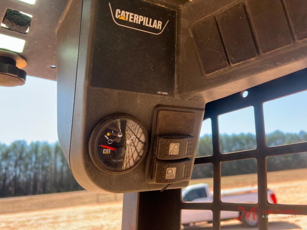 2002 CAT 216 SKID LOADER