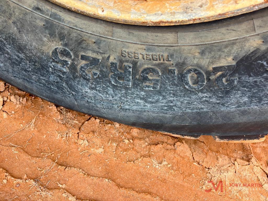 2015 CAT 938M RUBBER TIRE LOADER