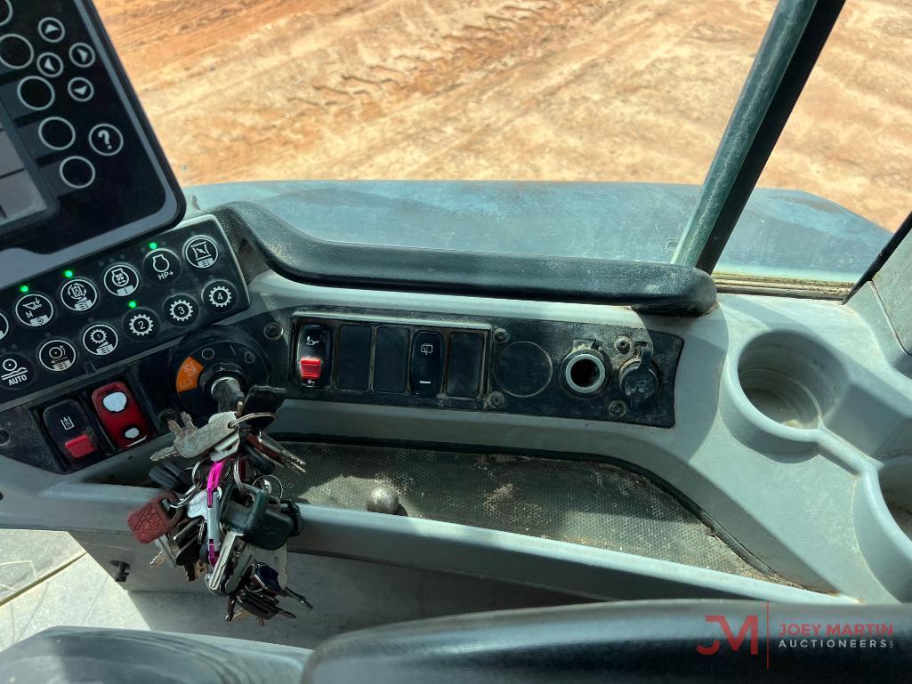 2015 CAT 938M RUBBER TIRE LOADER