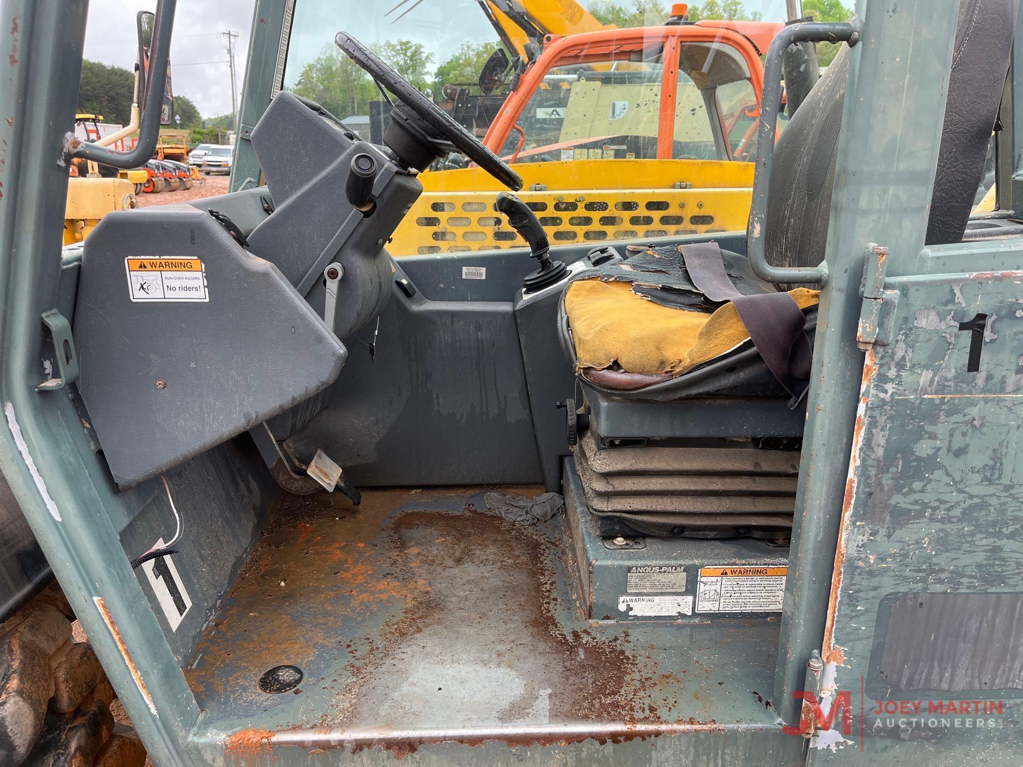 GEHL DL11-55 TELEHANDLER