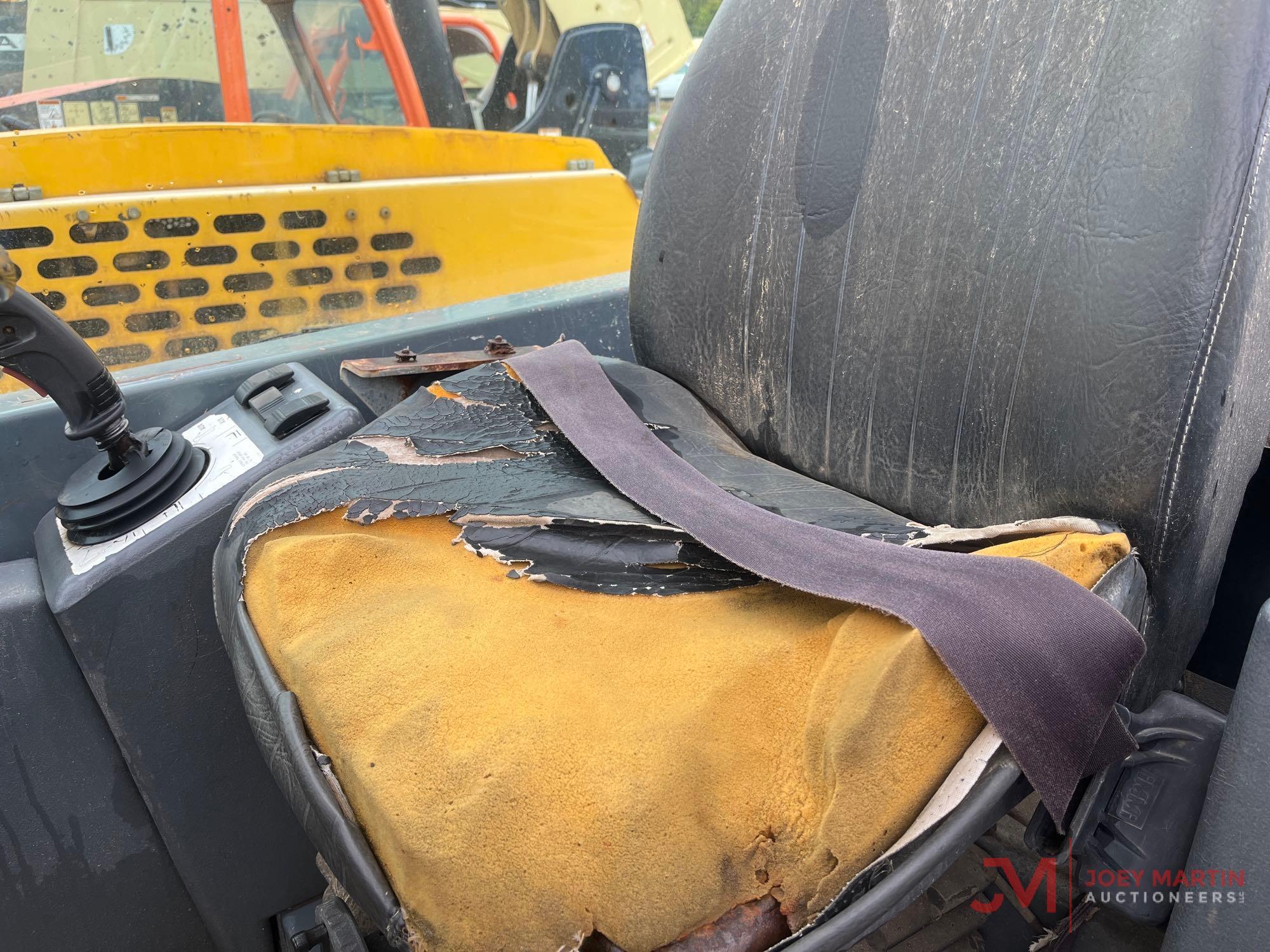 GEHL DL11-55 TELEHANDLER