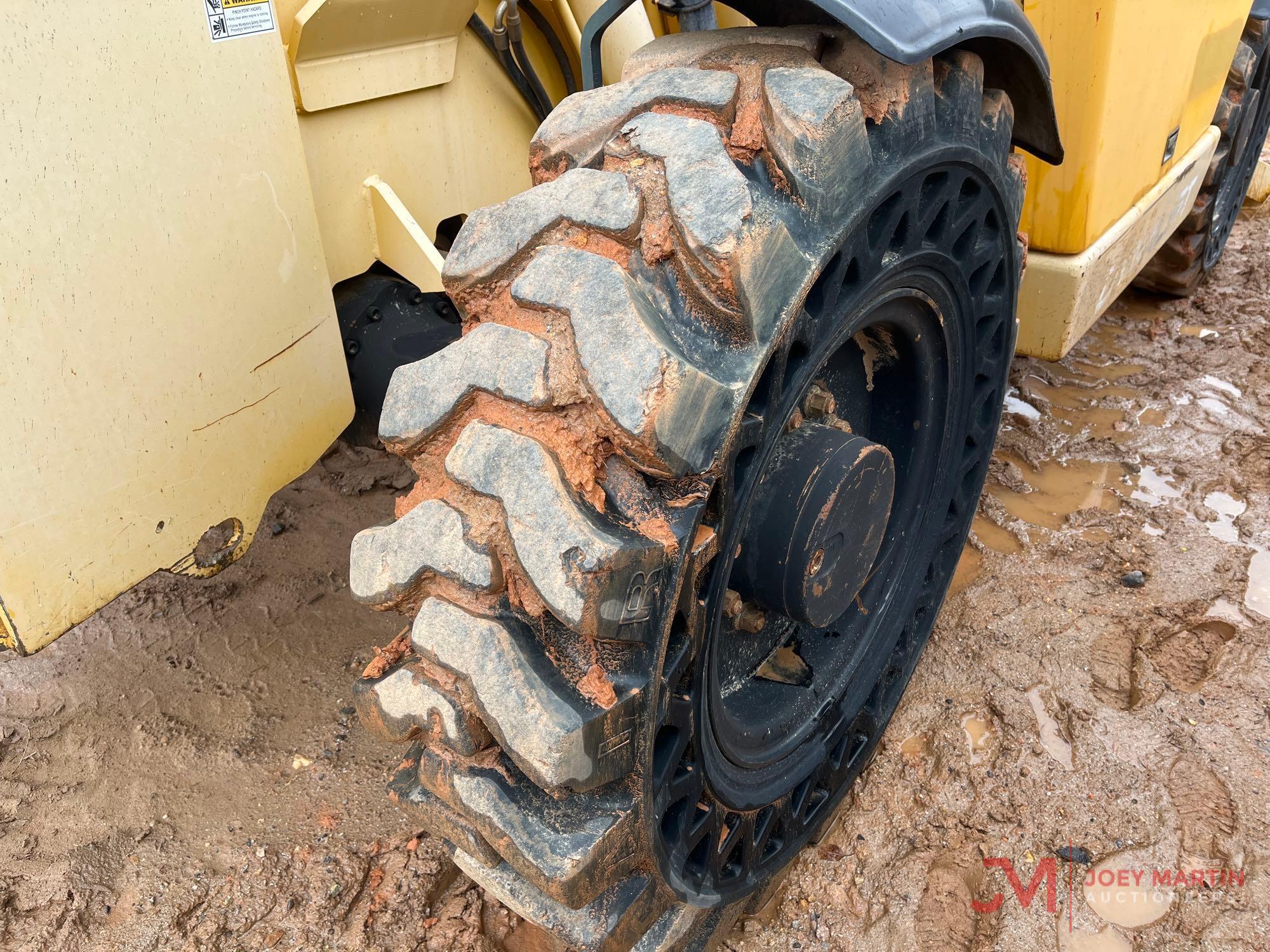 GEHL DL11-55 TELEHANDLER