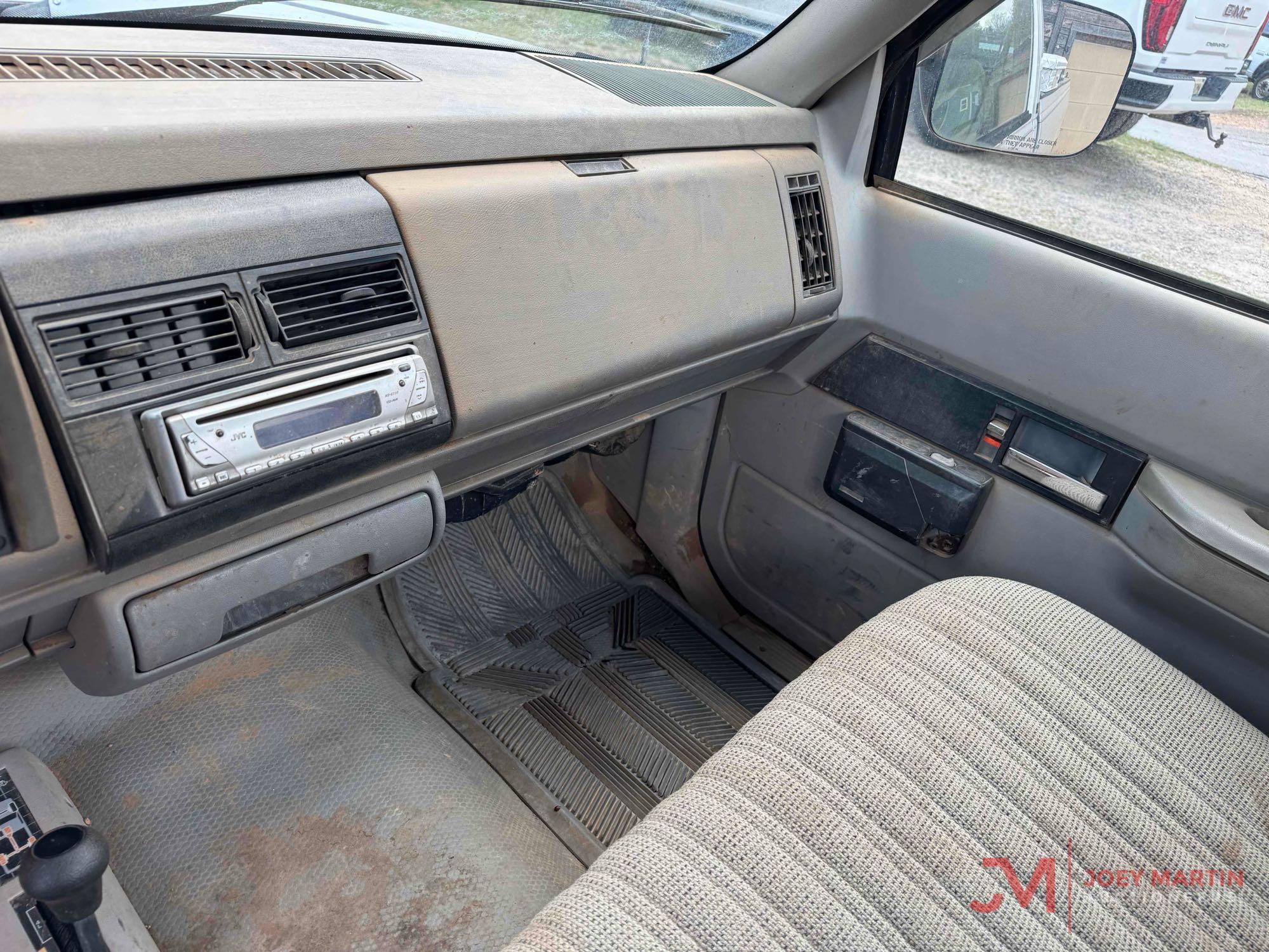1994 GMC 1500 SL PICKUP TRUCK