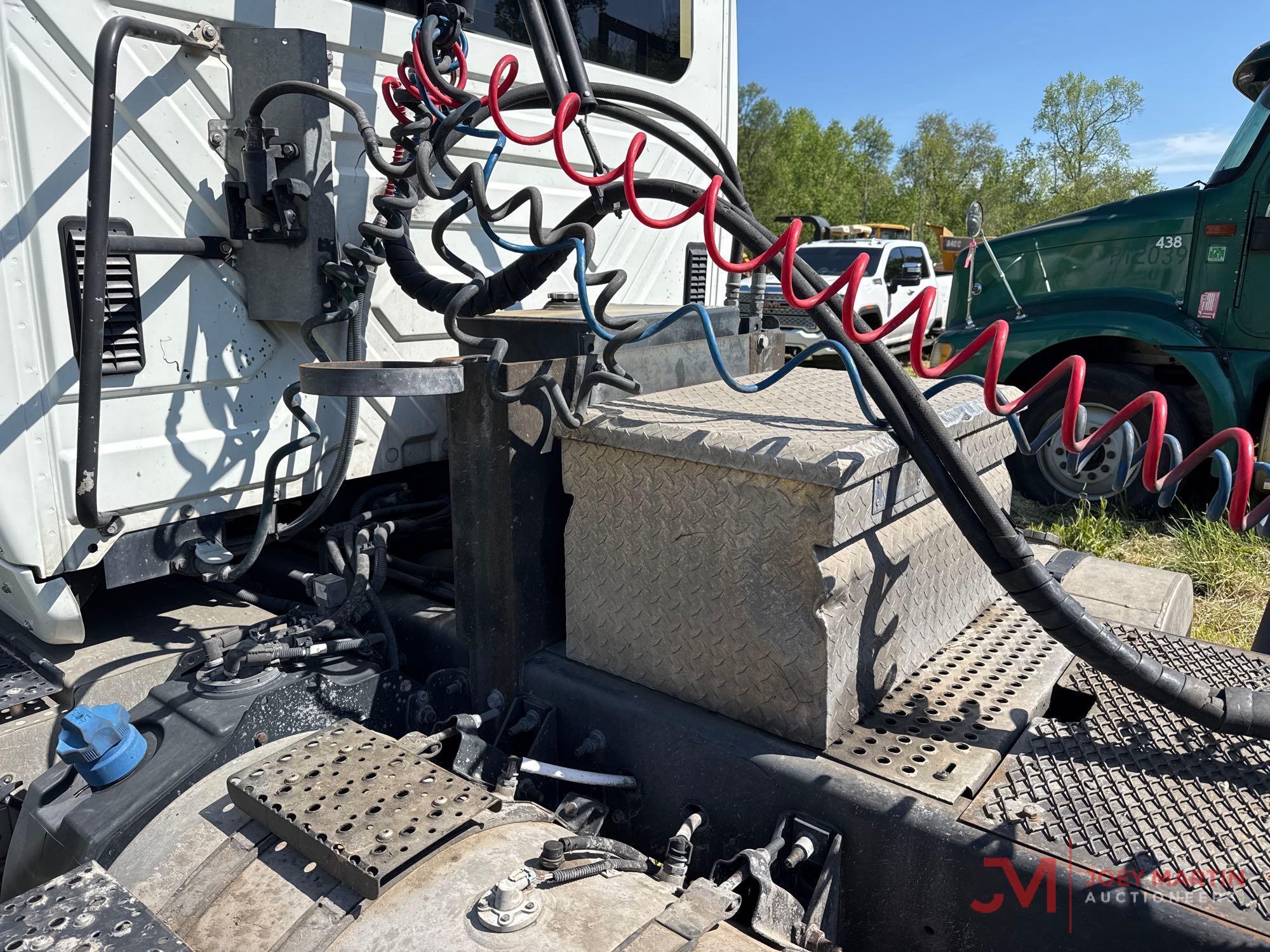 2016 INTERNATIONAL 8600 T/A DAY CAB TRUCK TRACTOR