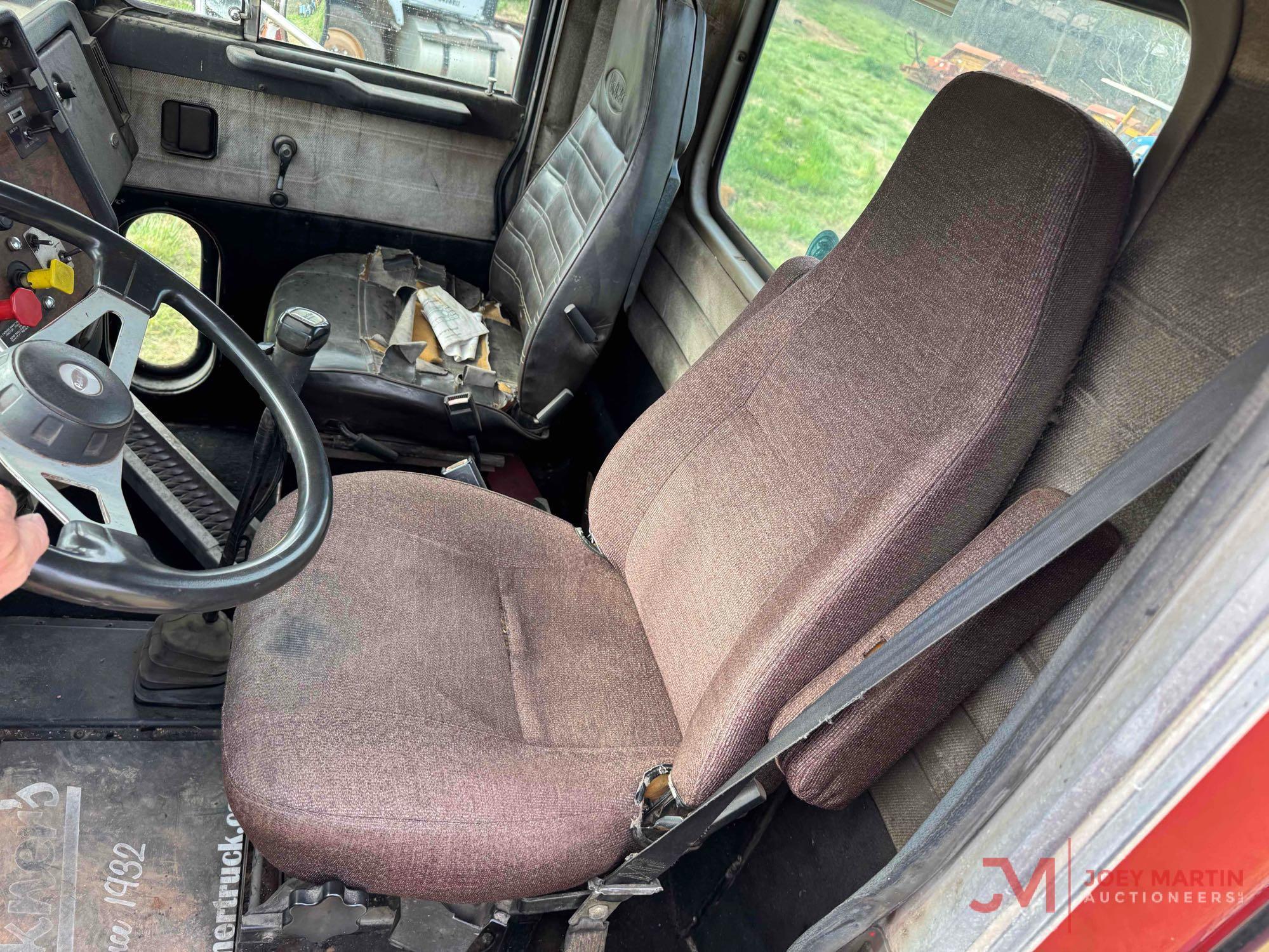1992 PETERBILT377 DAY CAB TRUCK TRACTOR