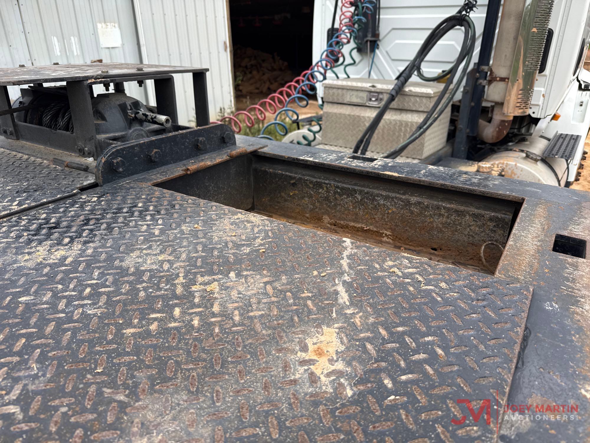 2005 TRAIL-EZE TE70HT48 HYDRAULIC TAIL TRAILER