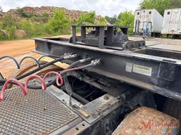2005 TRAIL-EZE TE70HT48 HYDRAULIC TAIL TRAILER