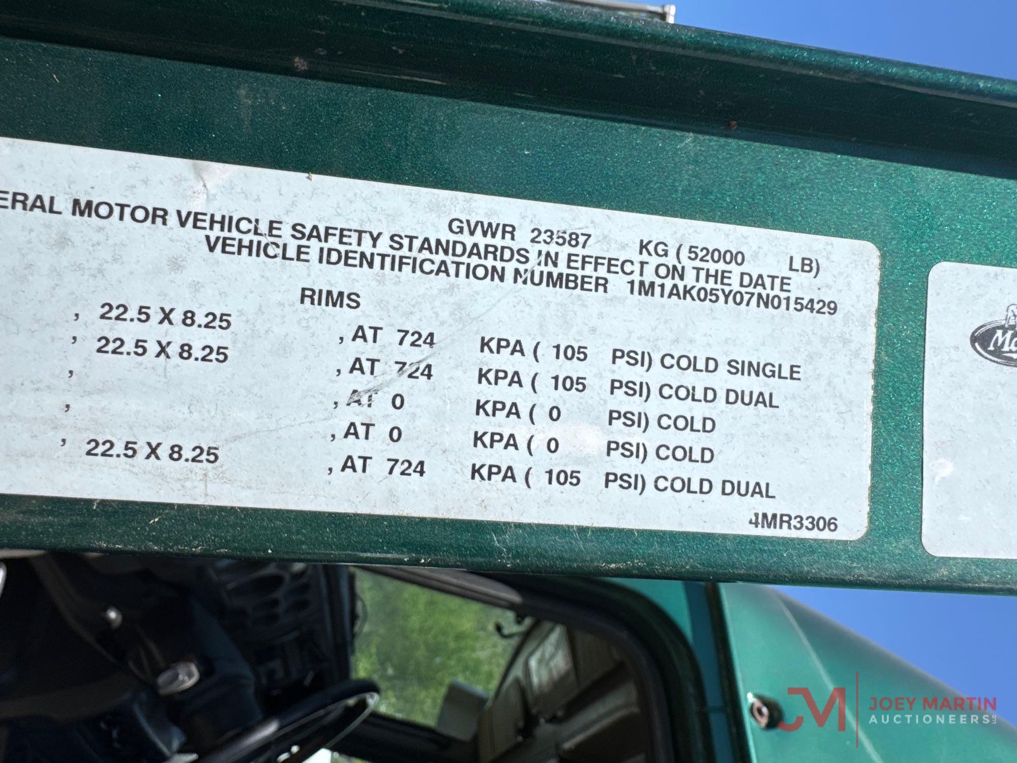 2007 MACK VISION CXN613T/A DAY CAB TRUCK TRACTOR