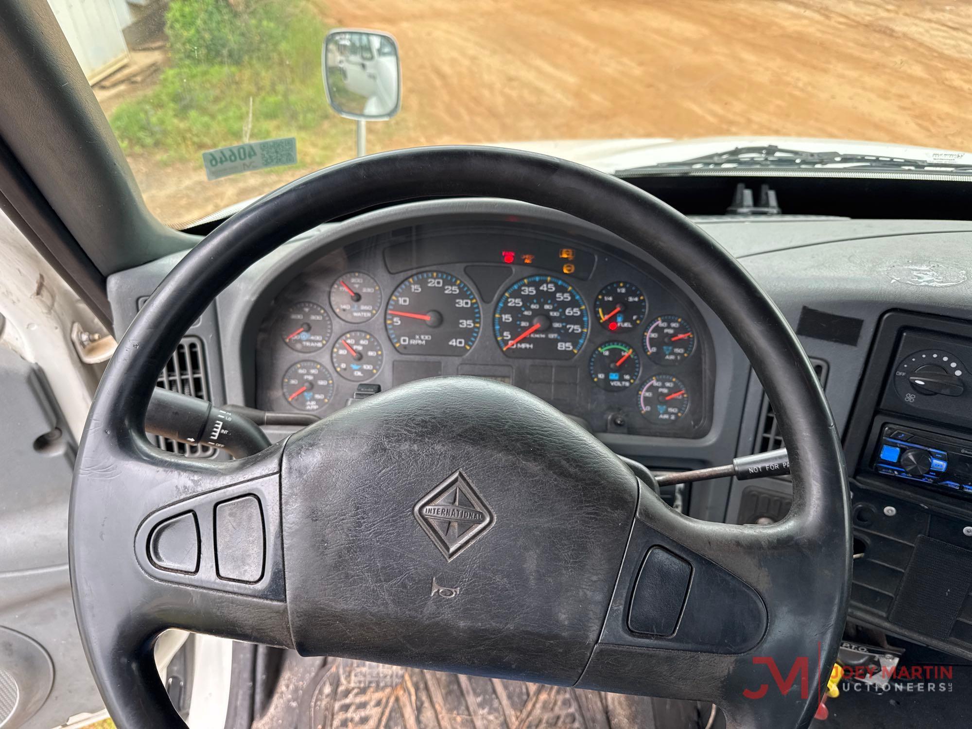 2007 INTERNATIONAL 8600 T/A DAY CAB TRUCK TRACTOR