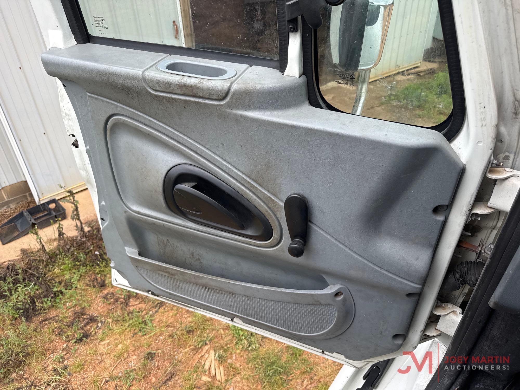 2007 INTERNATIONAL 8600 T/A DAY CAB TRUCK TRACTOR