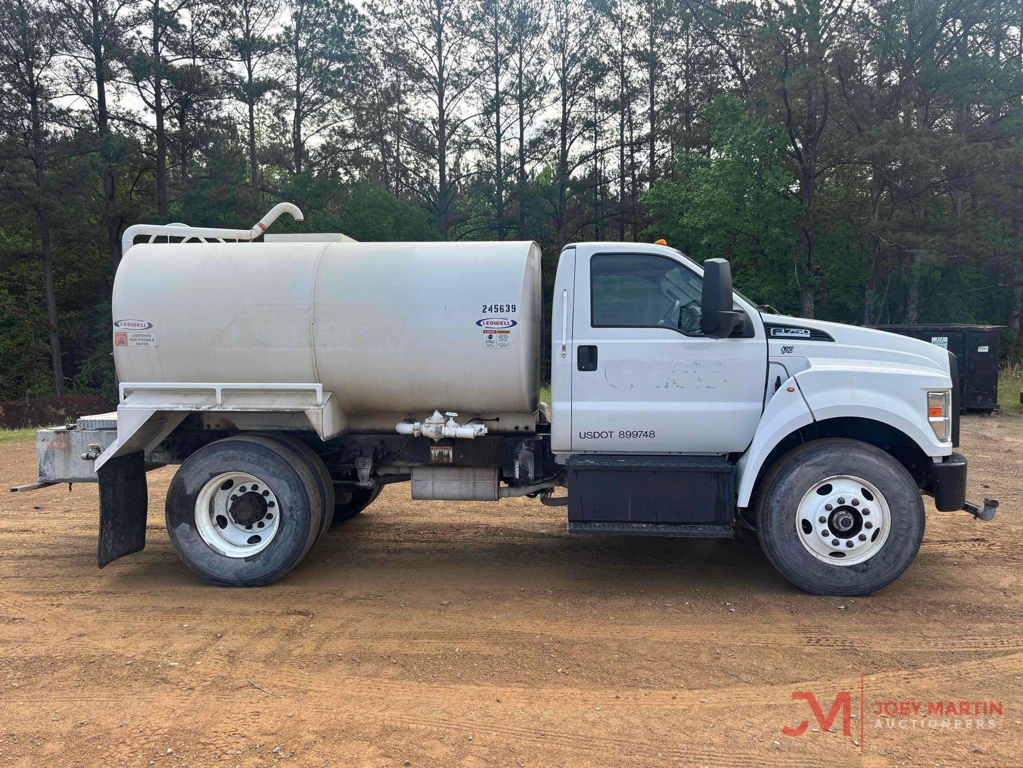 2019 FORD F-750 WATER TRUCK