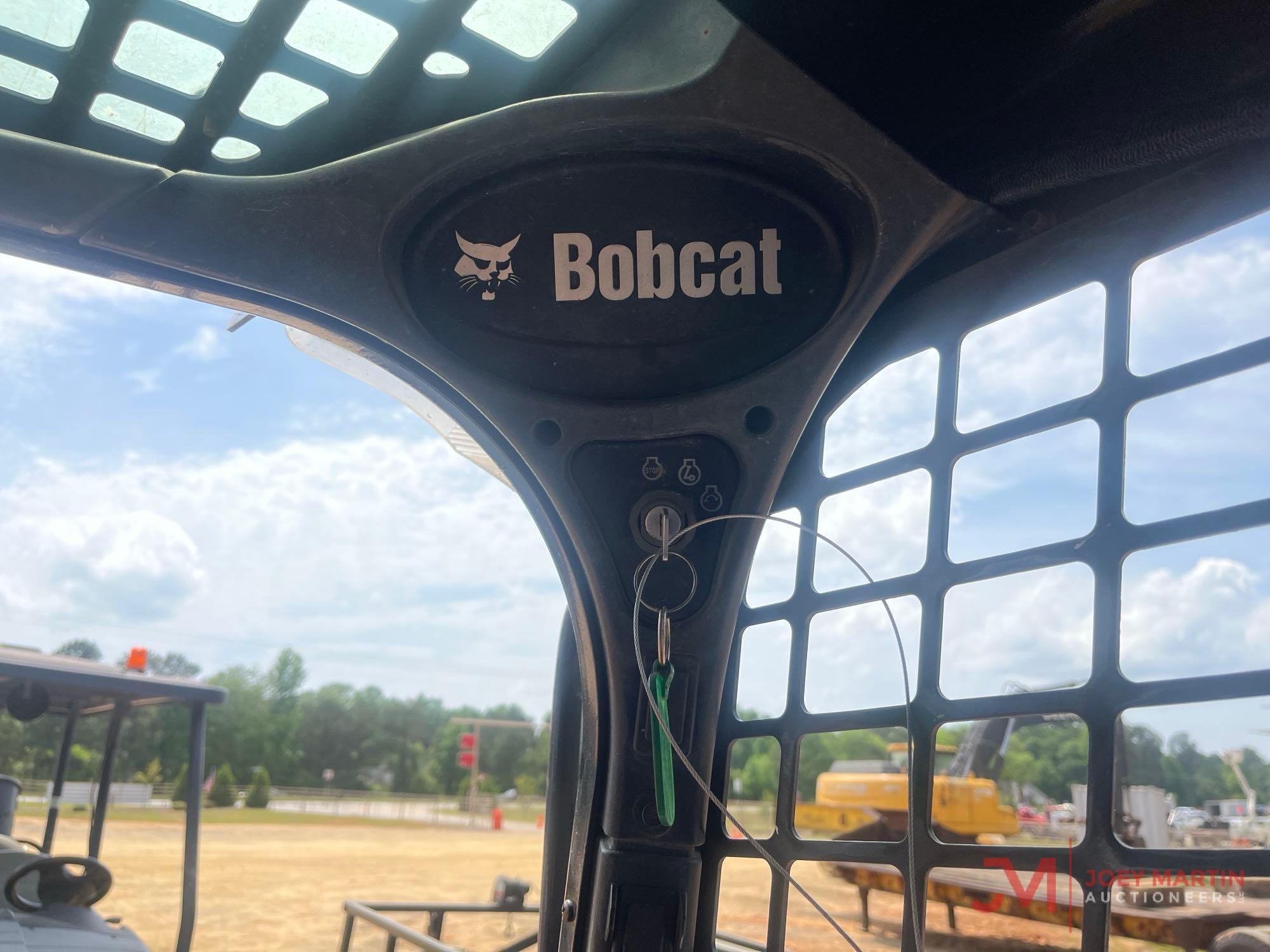 BOBCAT T550 MULTI TERRAIN LOADER