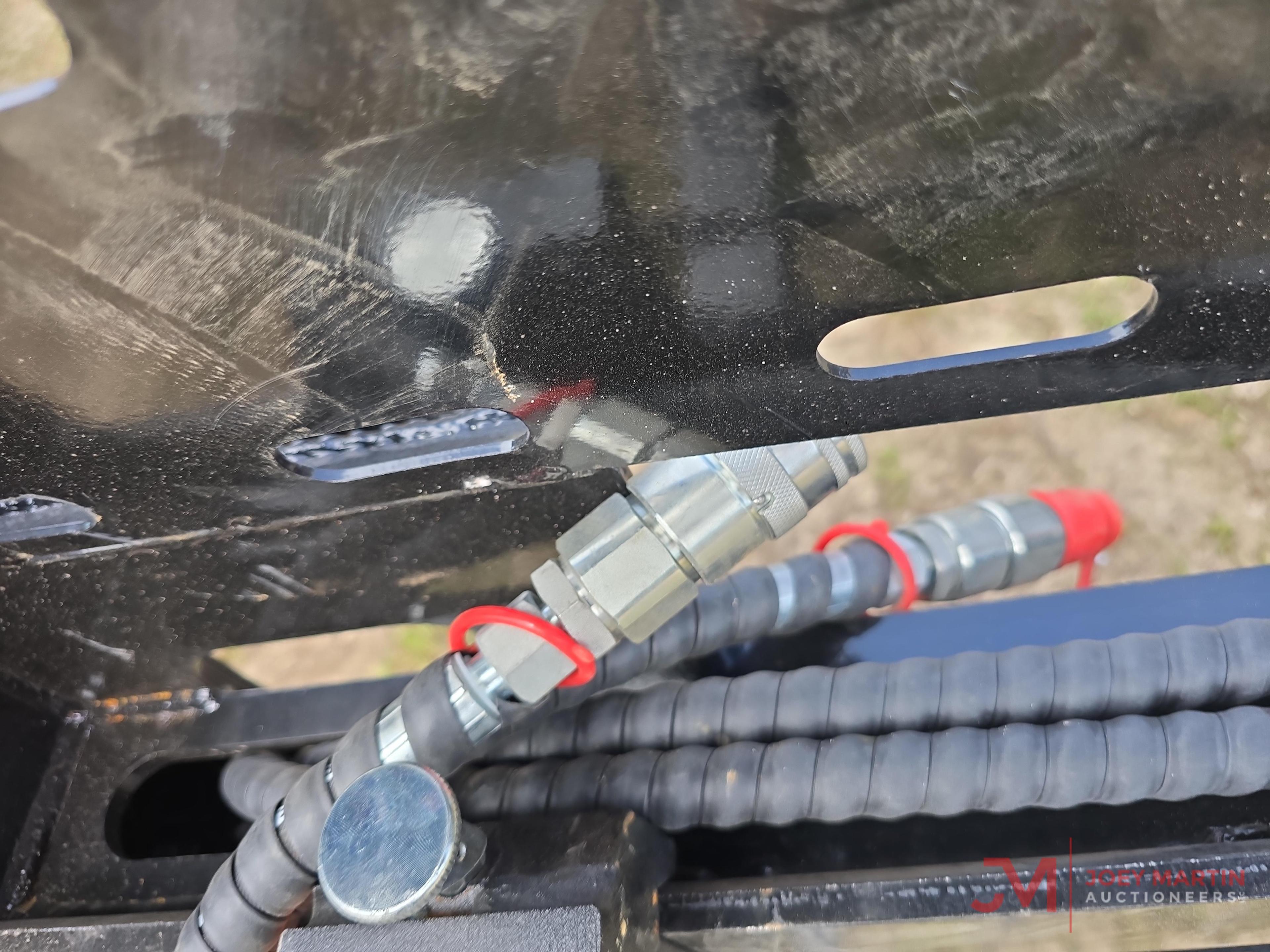 GIYI HYDRAULIC SIDE SHIFT FORKS, 60" FORKS, SKID STEER QUICK ATTACH