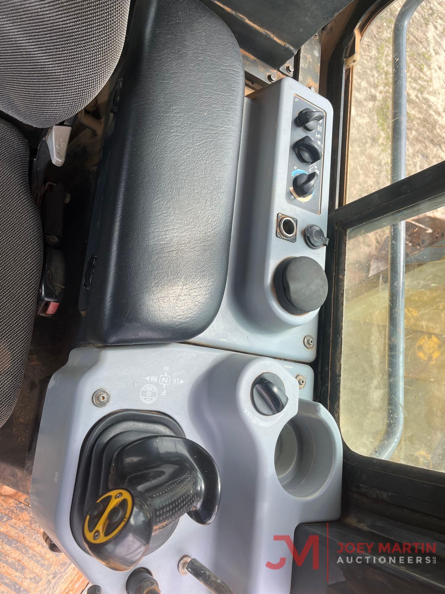 2014 KOMATSUD51PXI-22 CRAWLER DOZER