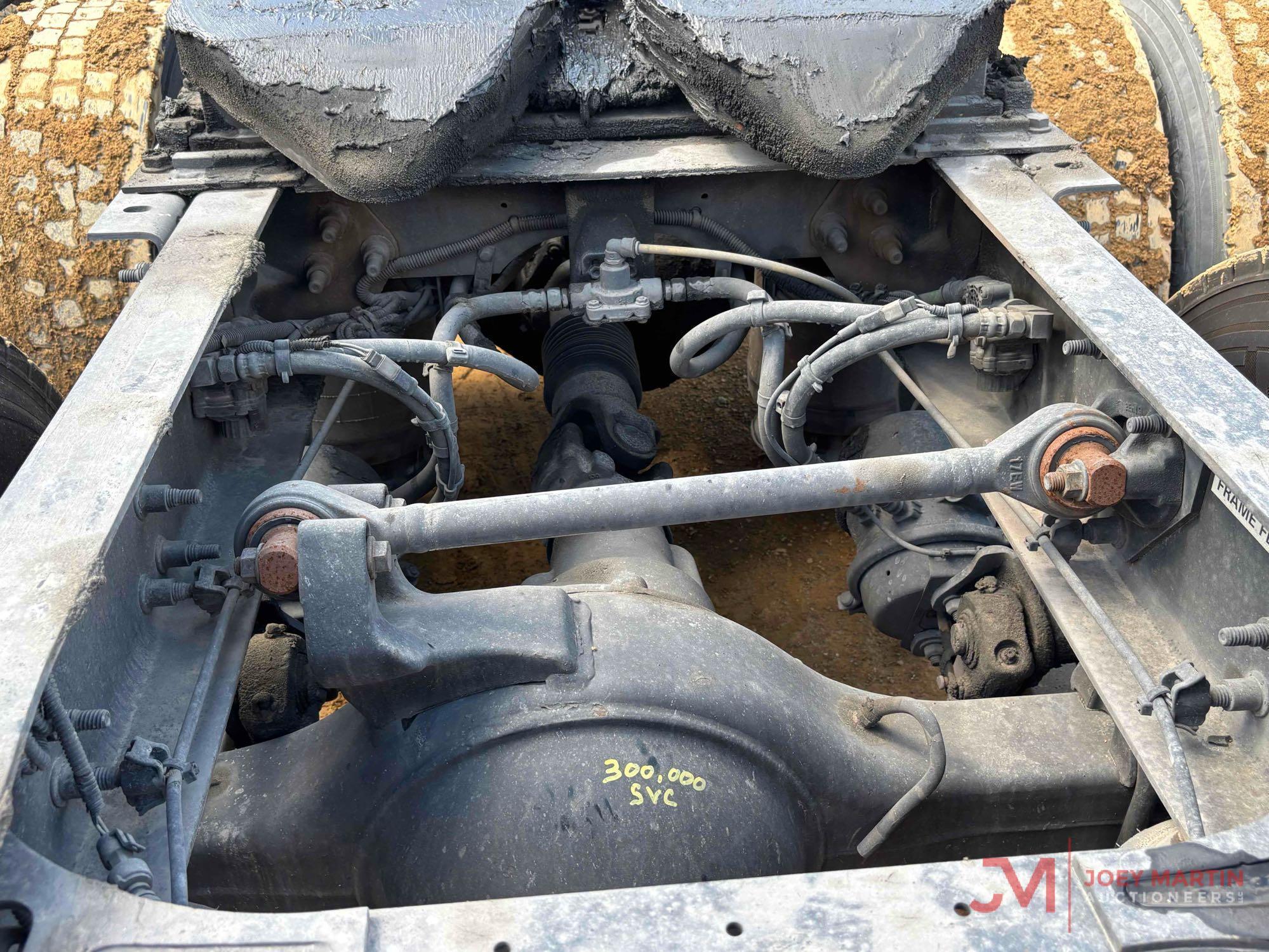 2018INTERNATIONAL LT625 DAY CAB TRUCK TRACTOR