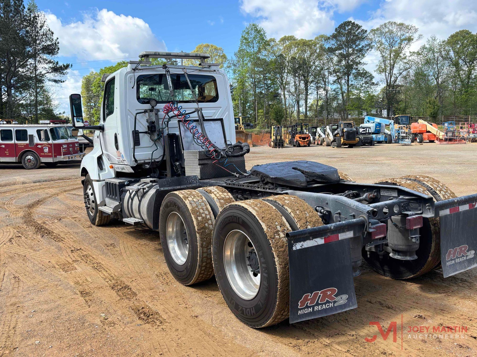 2018INTERNATIONAL LT625 DAY CAB TRUCK TRACTOR