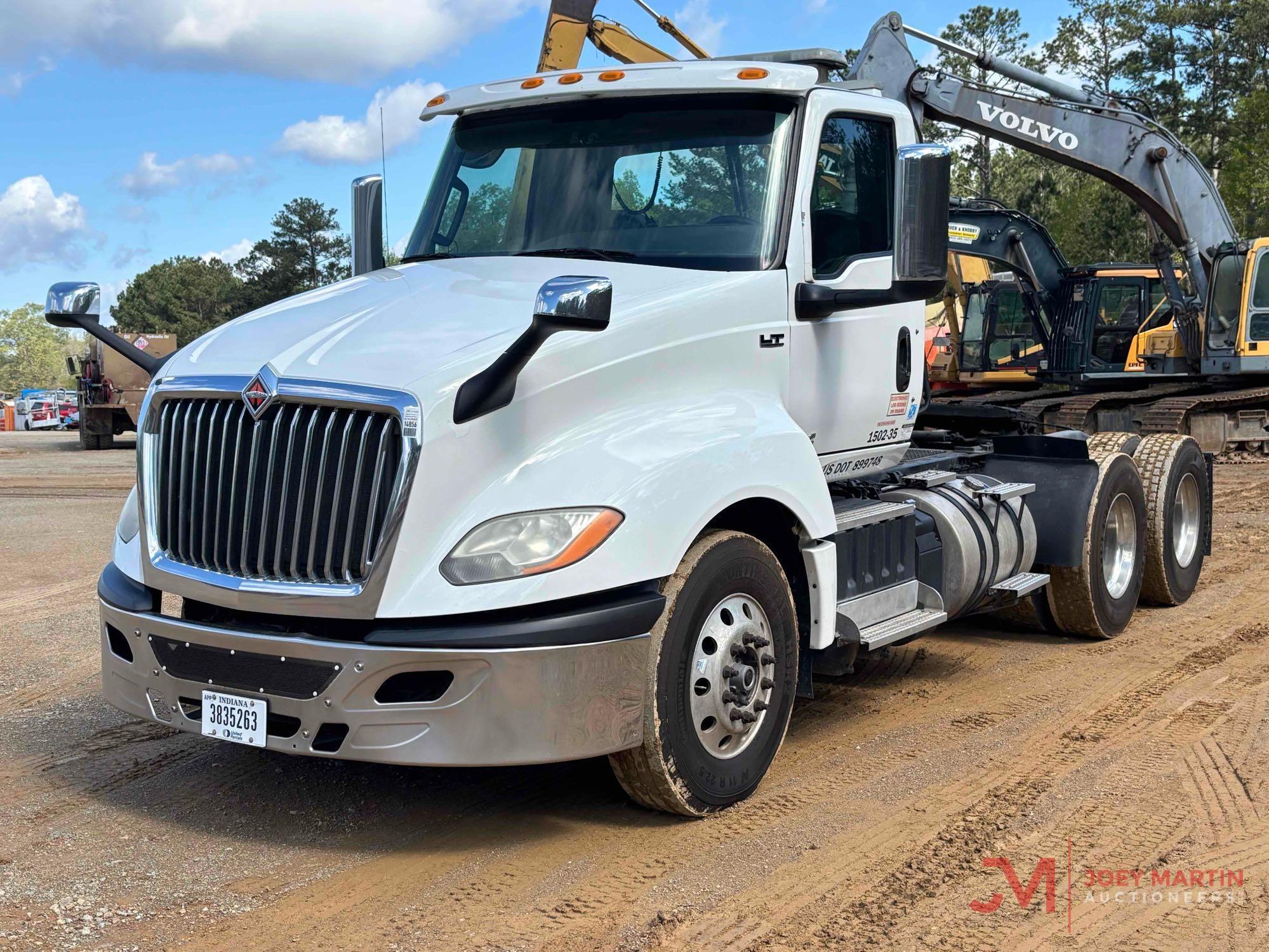 2018INTERNATIONAL LT625 DAY CAB TRUCK TRACTOR
