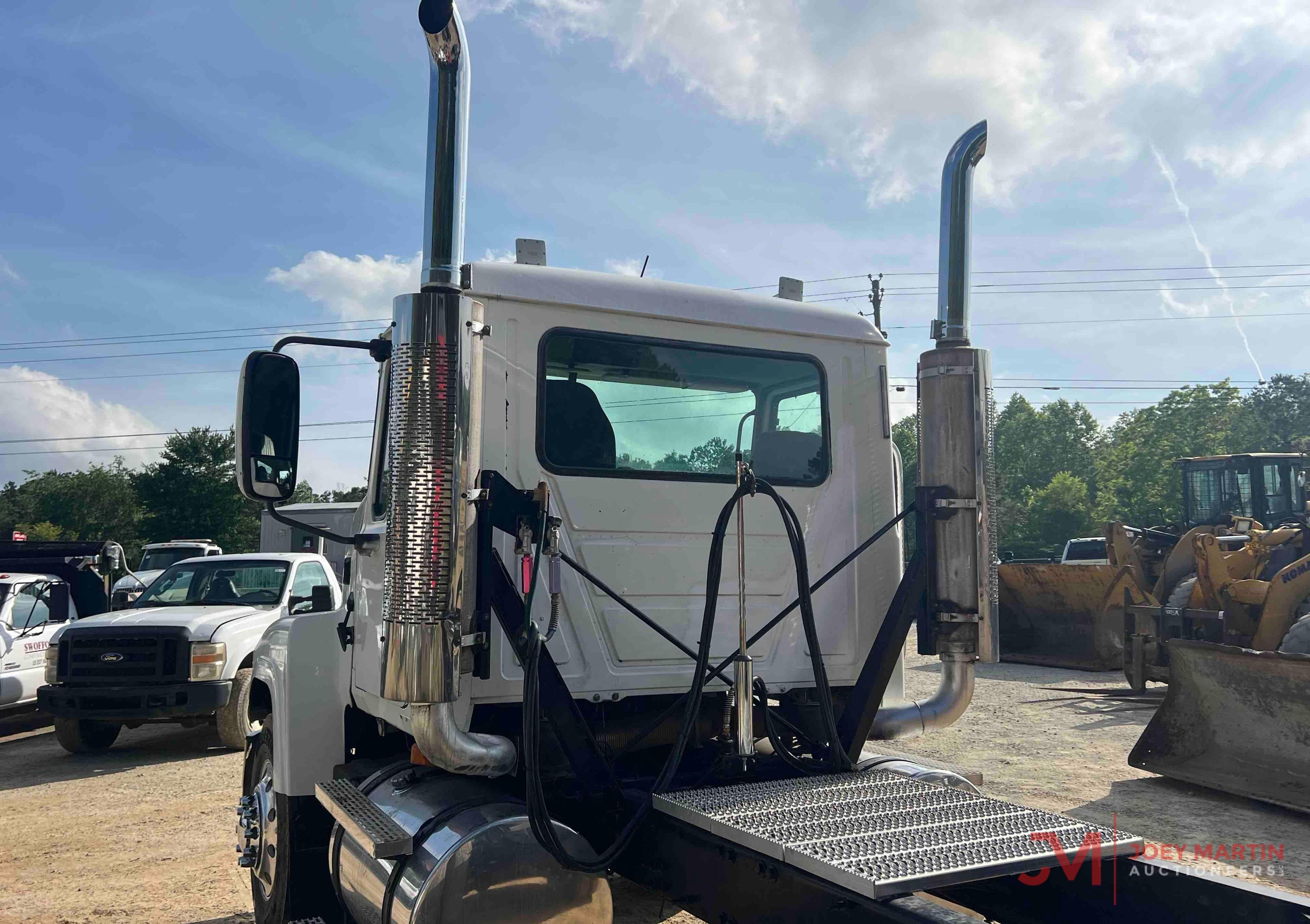 2007 MACK CHN613 DAY CAB TRUCK TRACTOR
