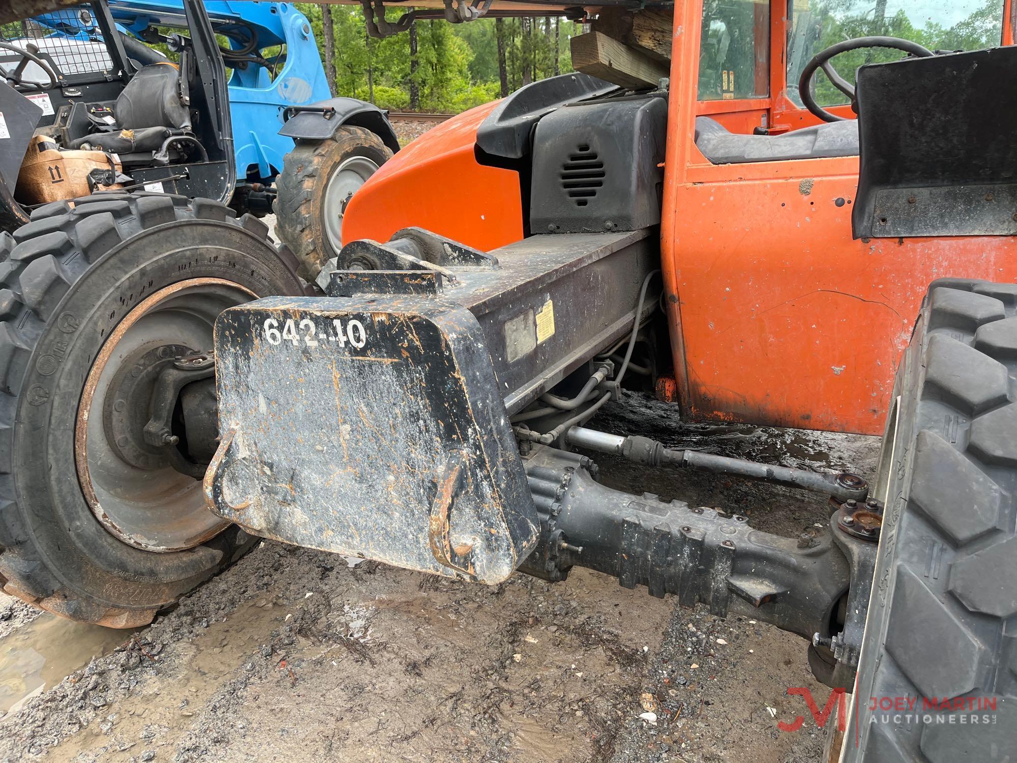 JLG 642 TELEHANDLER