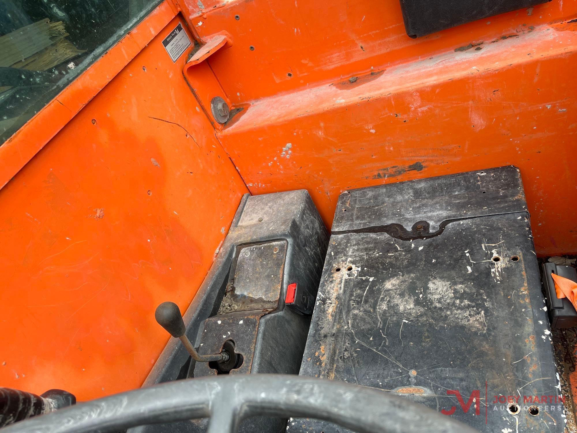 JLG 642 TELEHANDLER