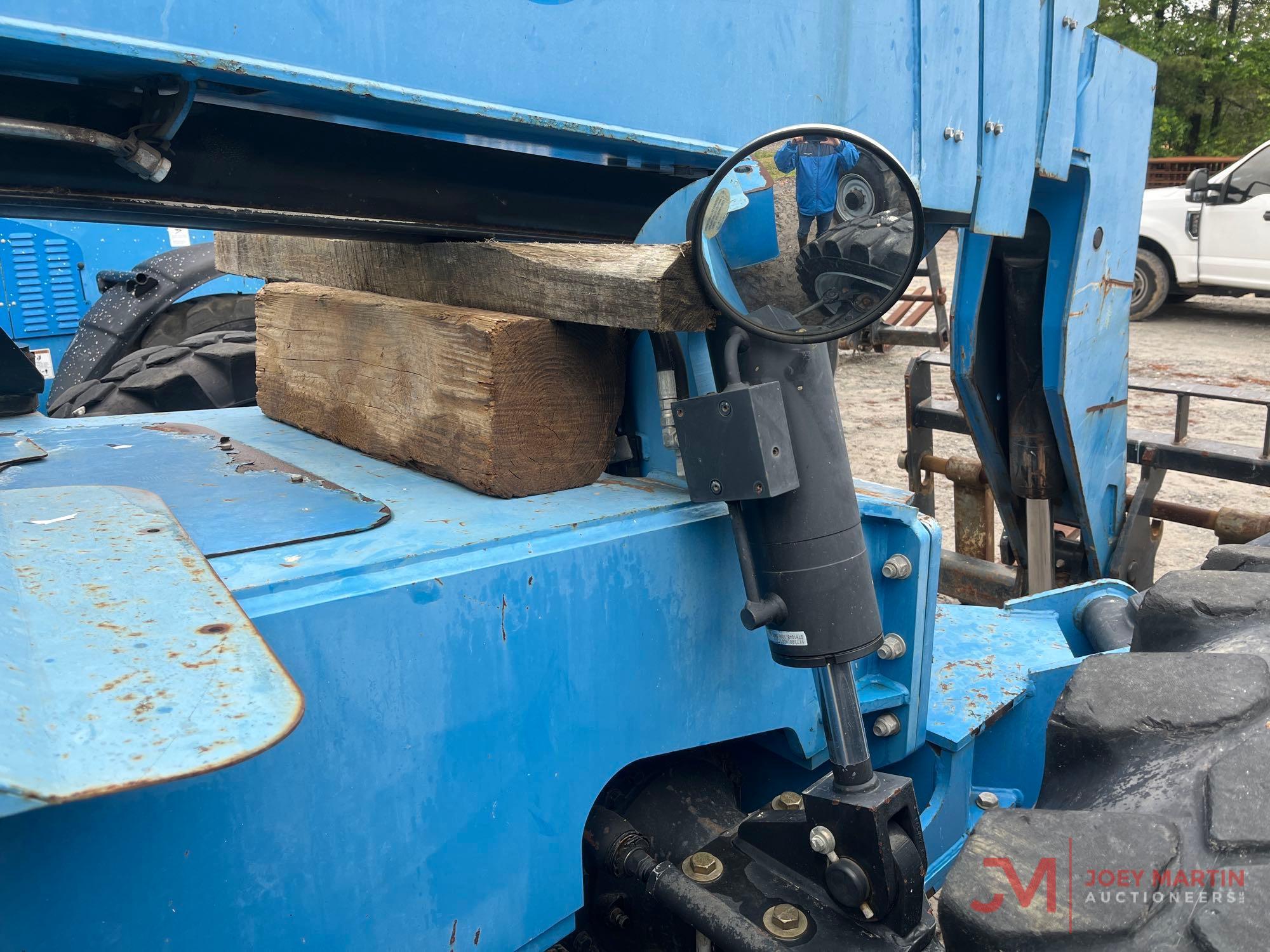 2015 GENIE GTH1056 TELEHANDLER