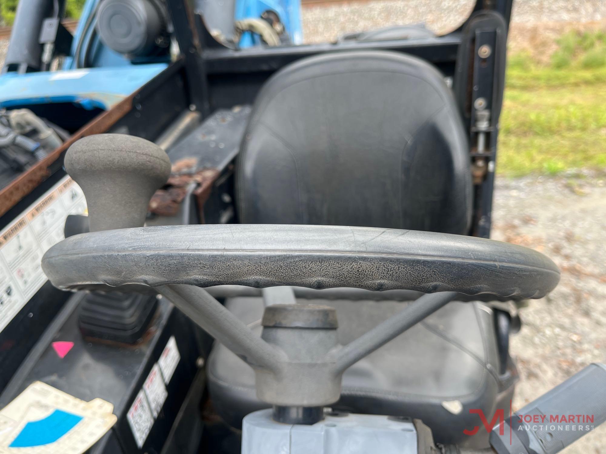 2015 GENIE GTH1056 TELEHANDLER