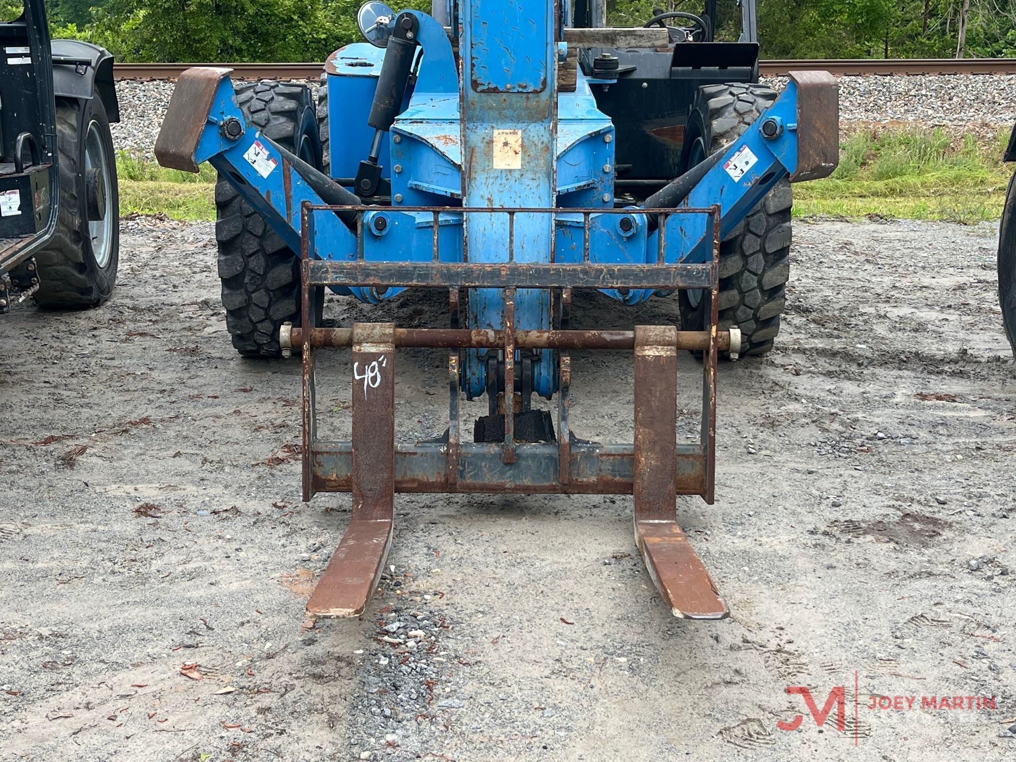 2015 GENIE GTH1056 TELEHANDLER