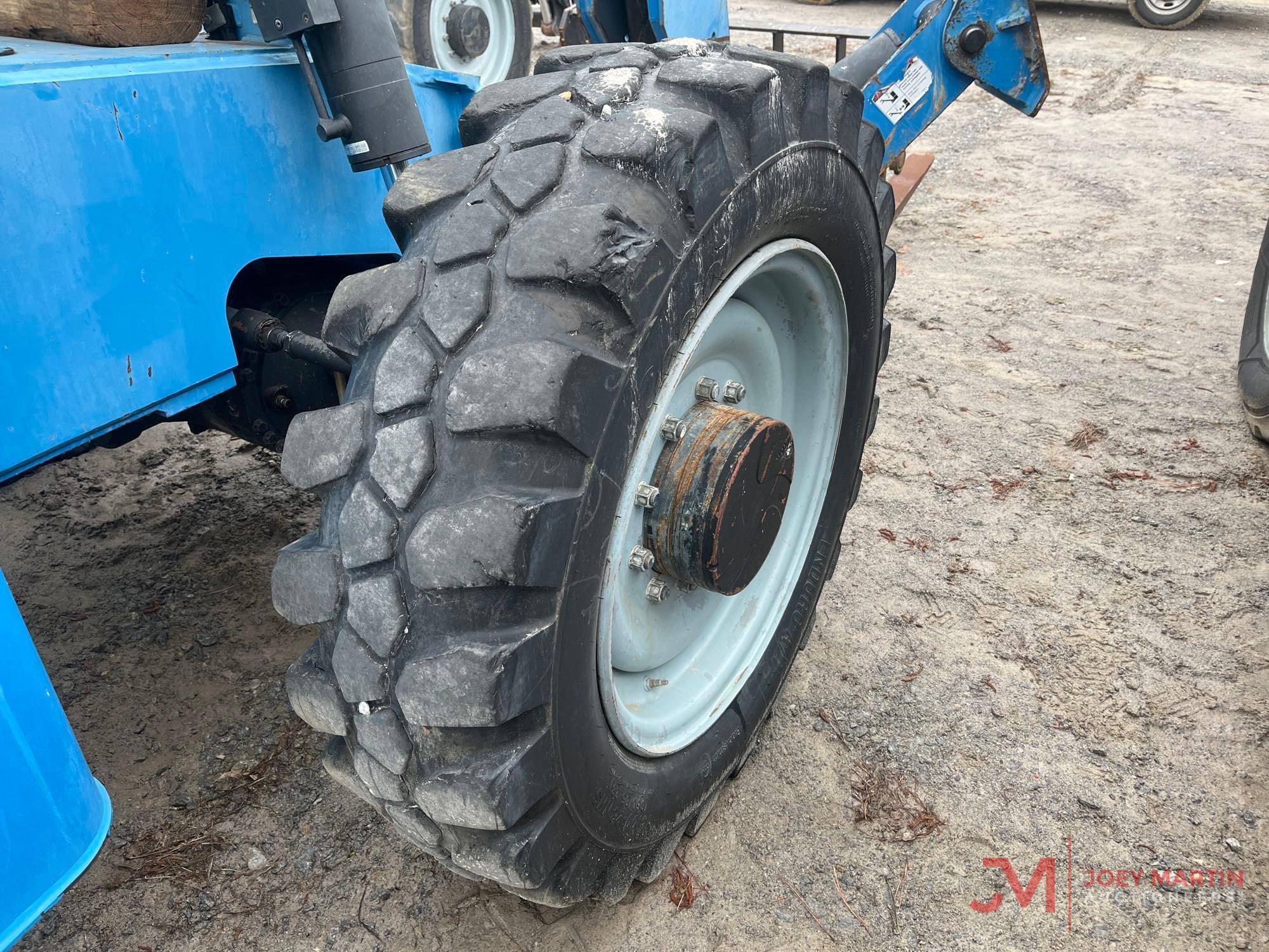 2015 GENIE GTH1056 TELEHANDLER