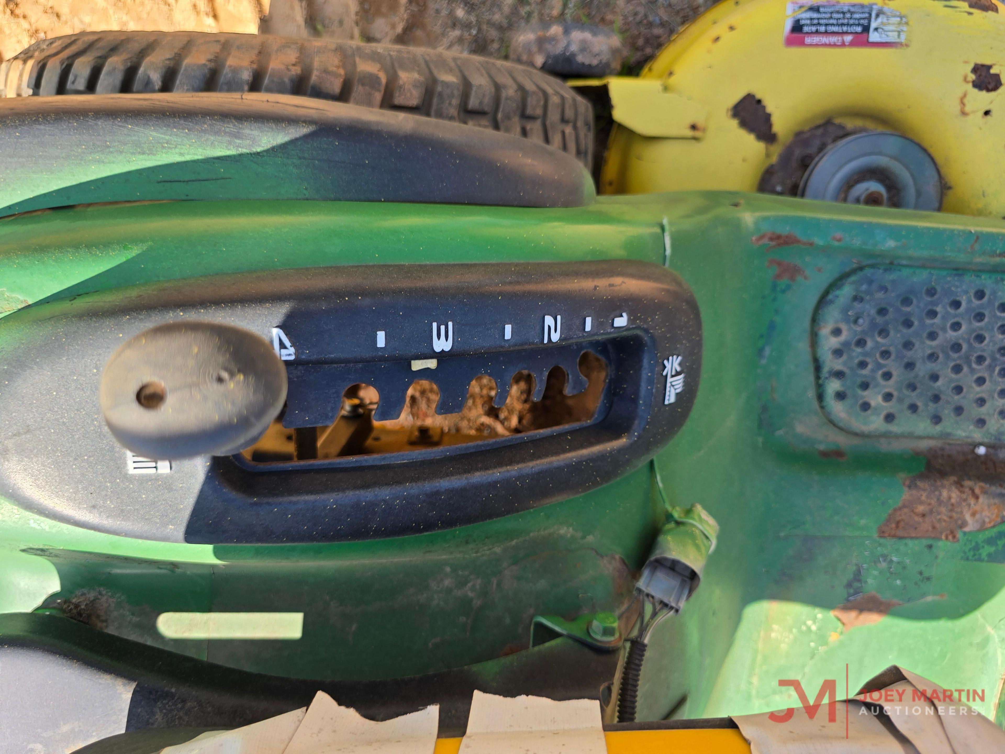 JOHN DEERE RIDING LAWN MOWER