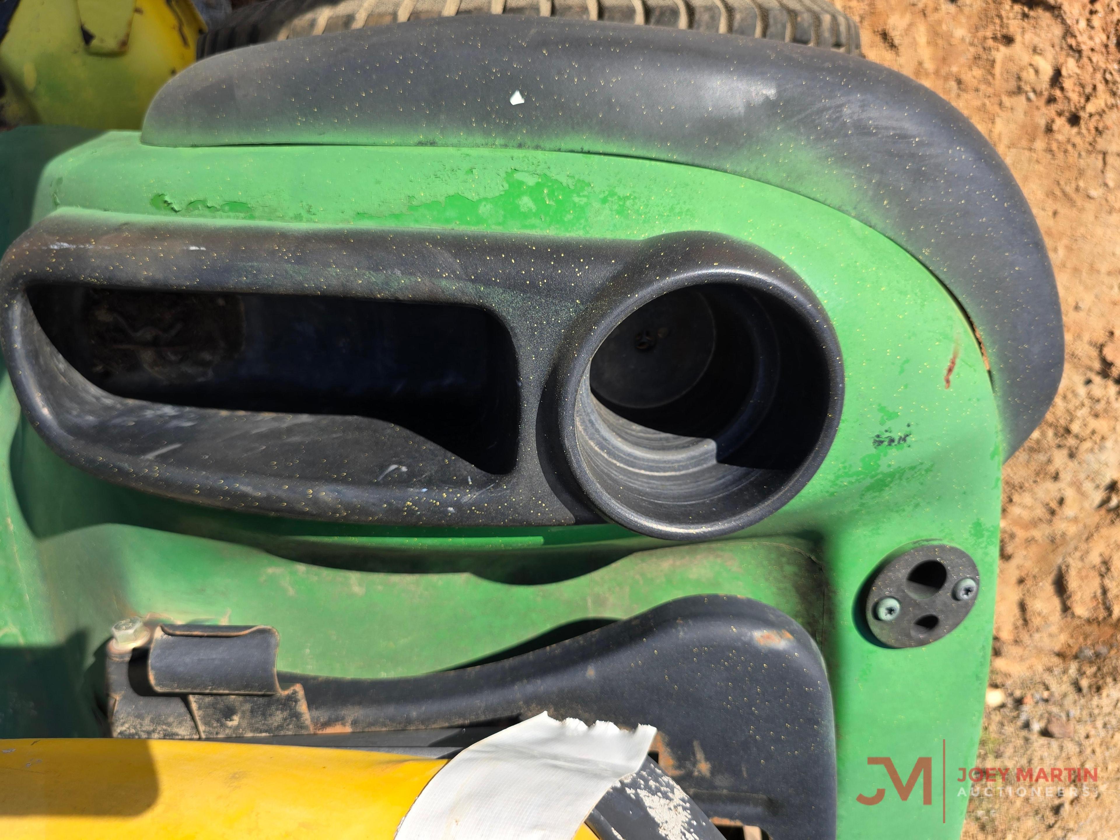 JOHN DEERE RIDING LAWN MOWER