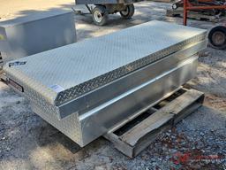 WEATHER GUARD ALUMINUM TOOL BOX