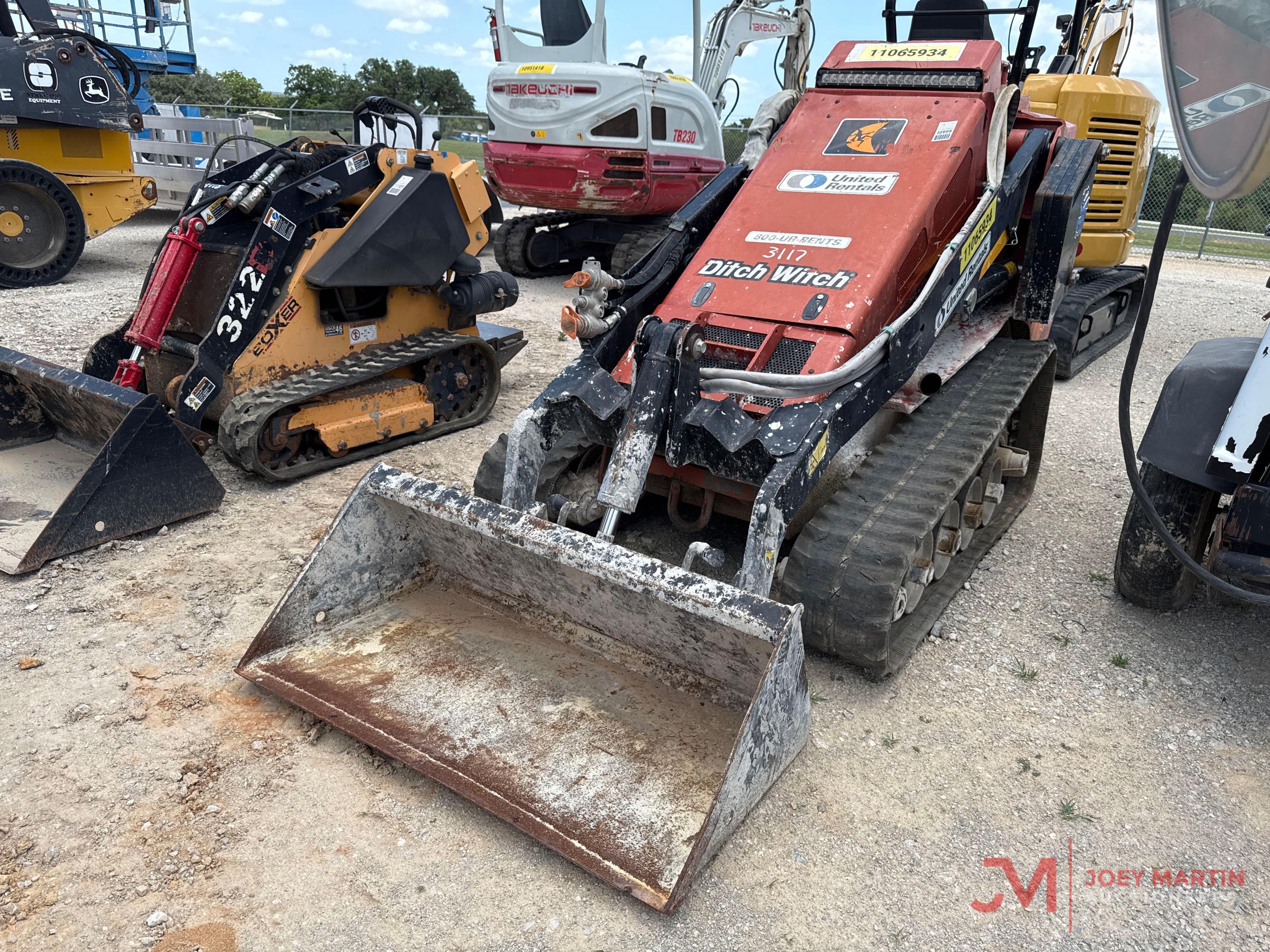 2020 DITCH WITCH SK1550 STAND ON MULTI TERRAIN LOADER