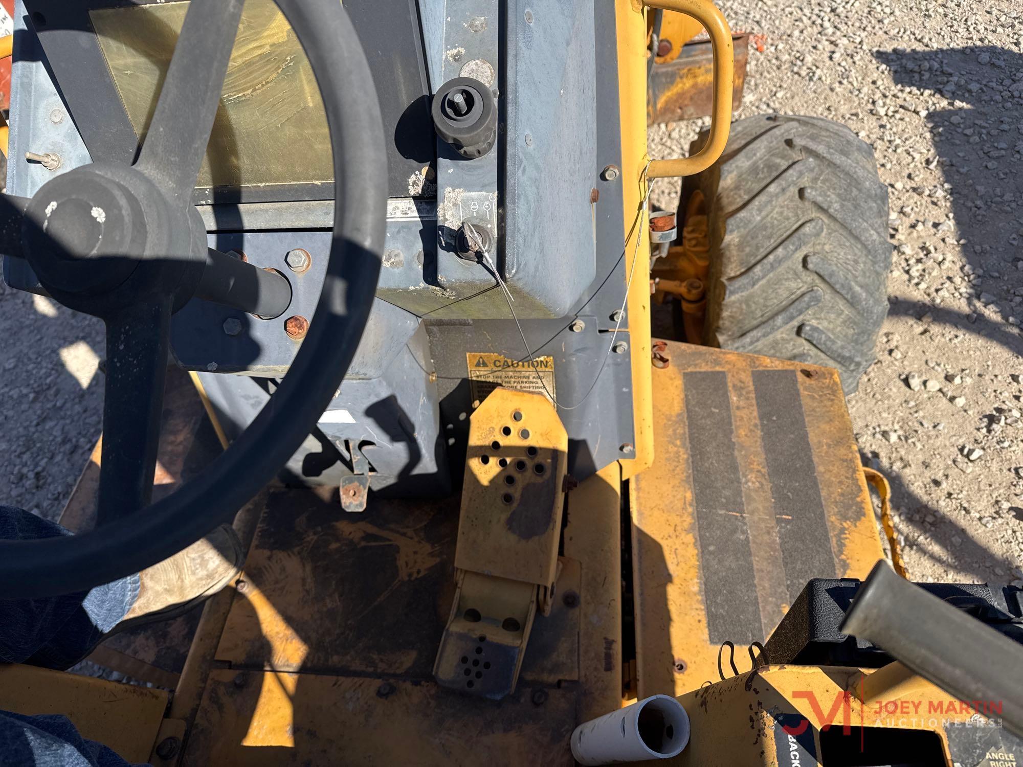 CASE 660 TRENCHER