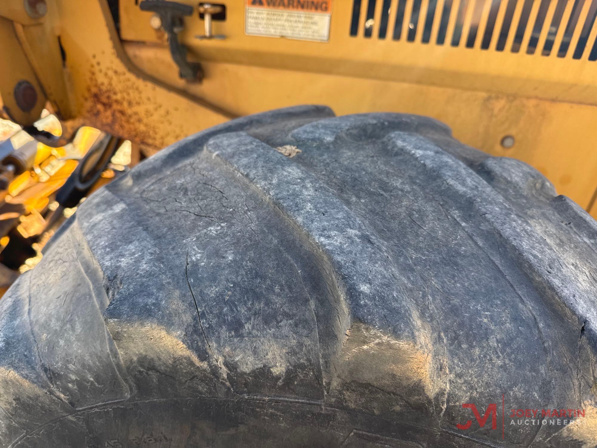 CASE 660 TRENCHER
