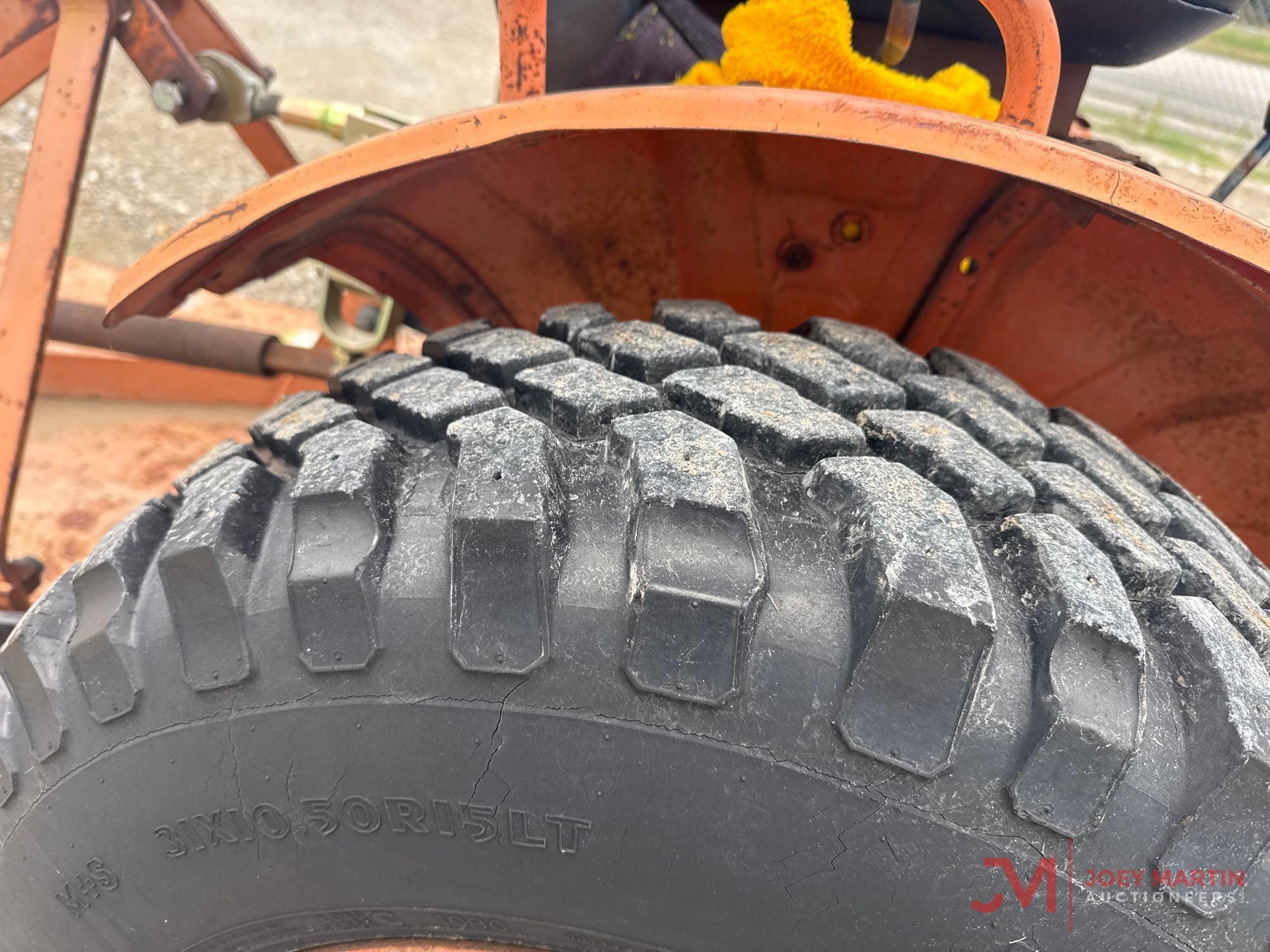 KUBOTA B6100E UTILITY TRACTOR
