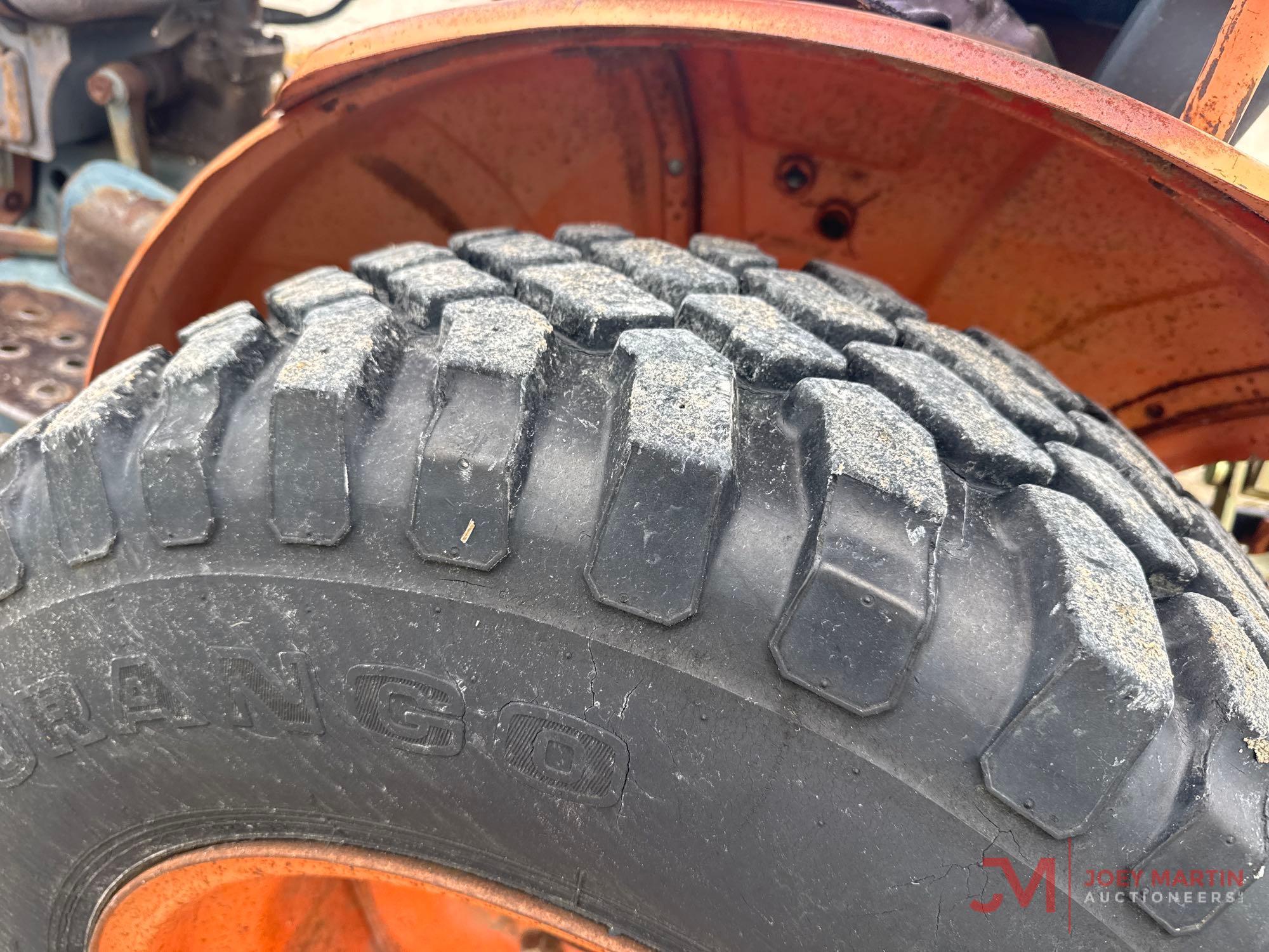 KUBOTA B6100E UTILITY TRACTOR