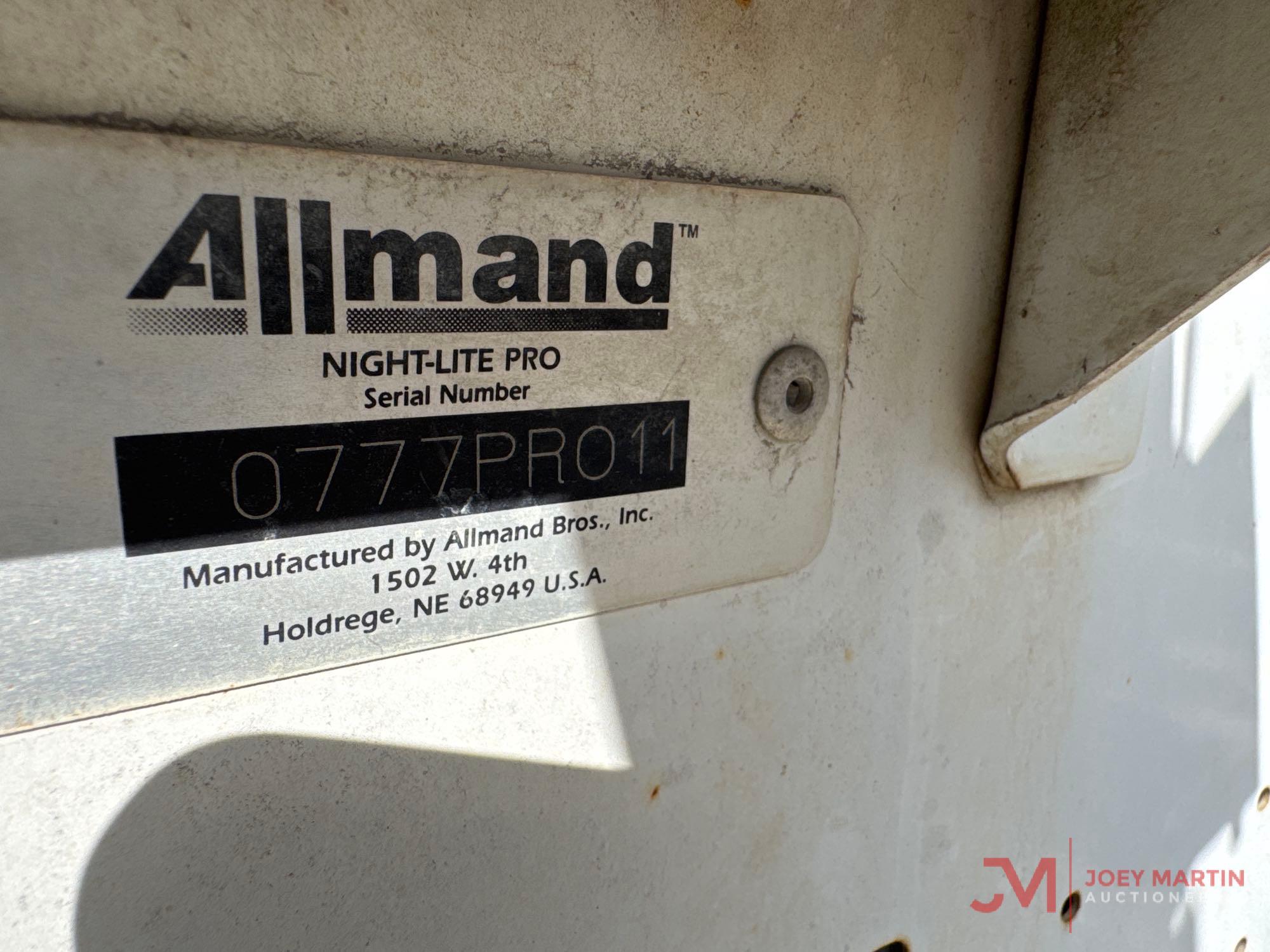 ALLMAND NITE-LITE PRO TOWABLE LIGHT TOWER