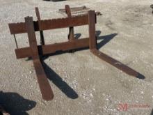 WHEEL LOADER FORK ATTACHMENT