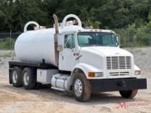 1999 INTERNATIONAL 8100 WATER TRUCK