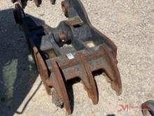 GEITH EXCAVATOR THUMB