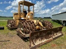 CAT 815 COMPACTOR