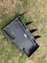 SKID STEER RIPPER