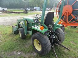 (2425) John Deere 755 w/ John Deere 52 Loader